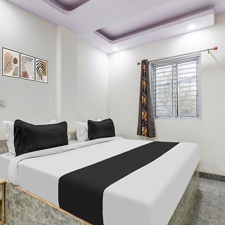 Hotel O Govind Residency Нью-Дели Экстерьер фото