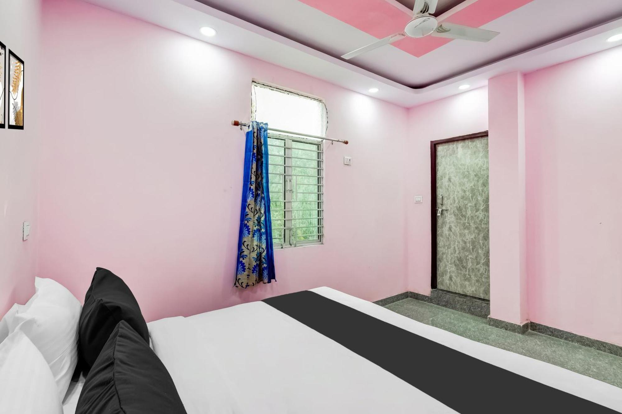 Hotel O Govind Residency Нью-Дели Экстерьер фото