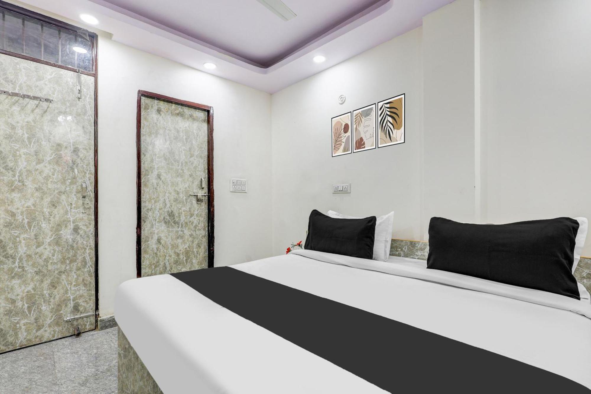 Hotel O Govind Residency Нью-Дели Экстерьер фото